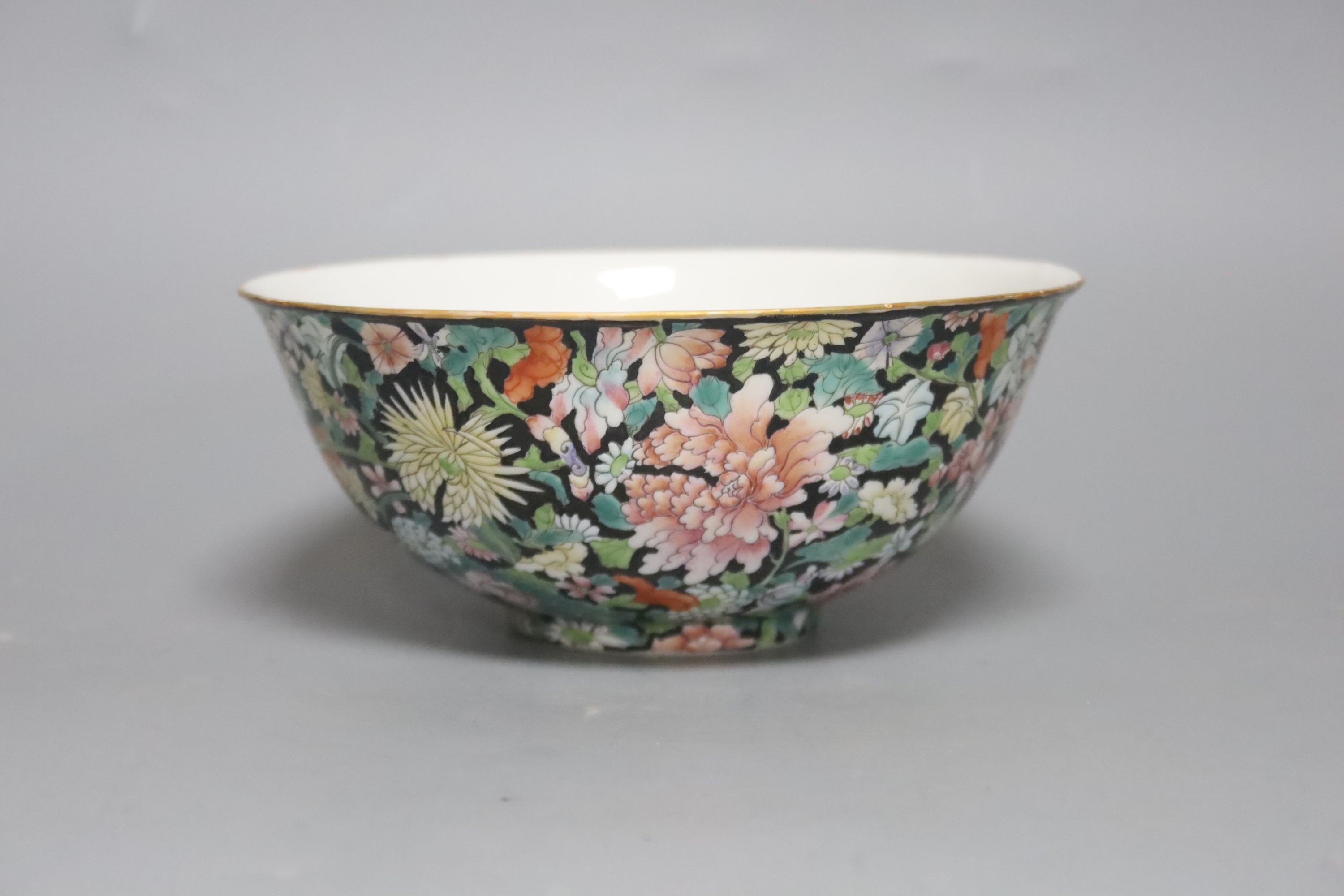 A Chinese millefleur black ground bowl, Republic period, 17cm